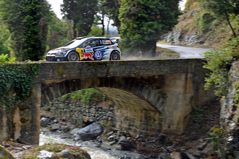 Jari-Matti Latvala gewinnt Rallye Korsika