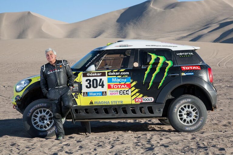 Jay Leno probiert Dakar-Mini aus
