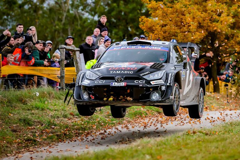 Central European Rally: Rovanperä knapp hinter Ogier