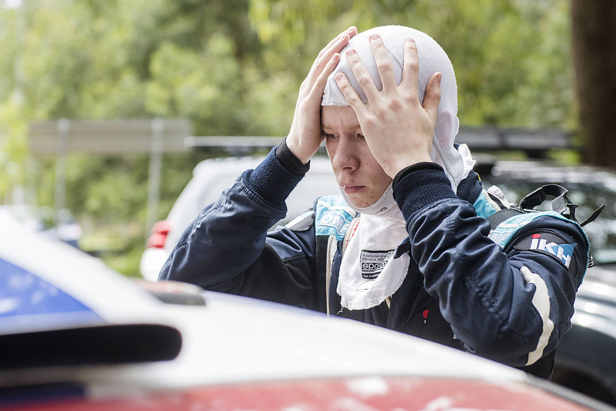 Sachsen-Rallye nach WP7: Zeitstrafen werfen Verfolger zurück