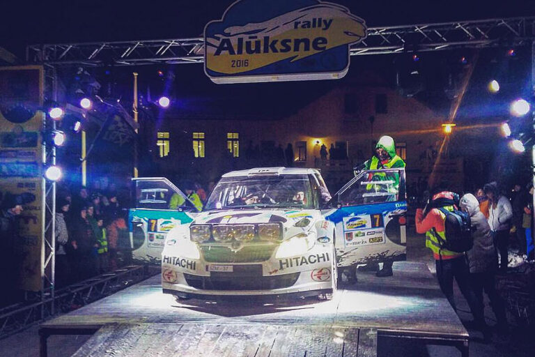 Kalle Rovanperä holt ersten Skoda-Sieg