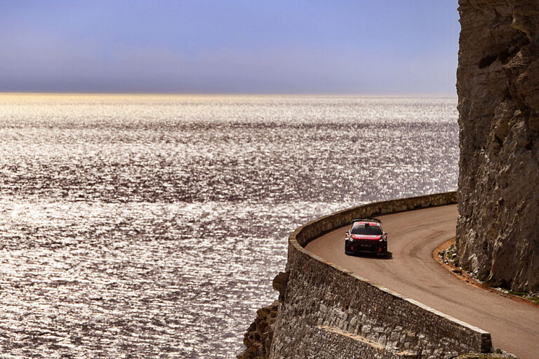 Meeke: „Man gewinnt zusammen. Man verliert zusammen.”