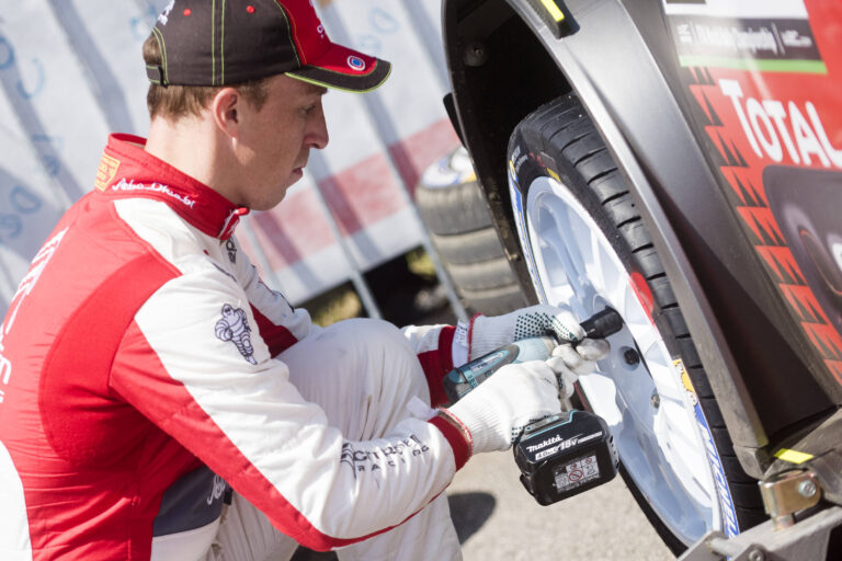 Kris Meeke: Bodenwellen sind ein Problem