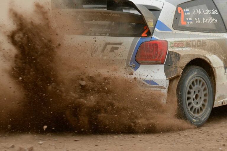 Latvala baut Vorsprung aus