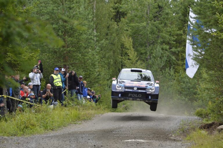 Latvala baut Vorsprung aus