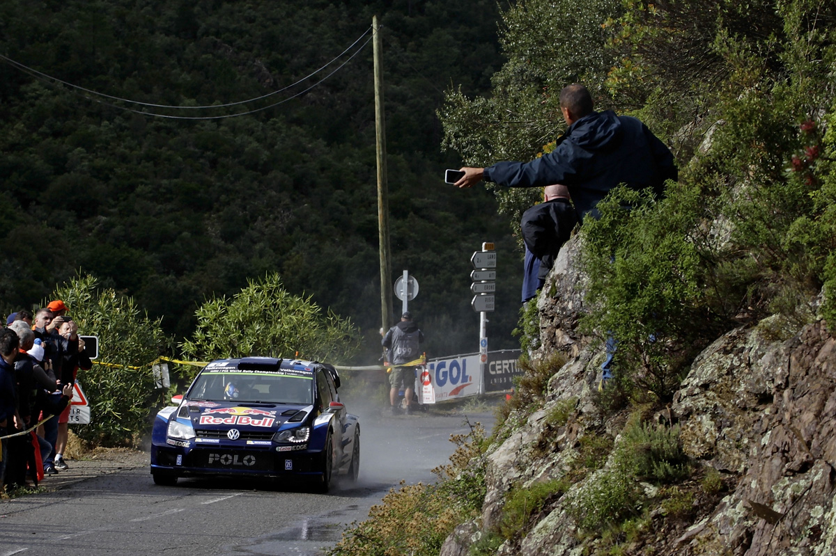 Latvala übernimmt die Spitze