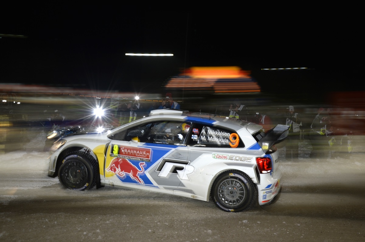 Mikkelsen setzt sich an die Spitze