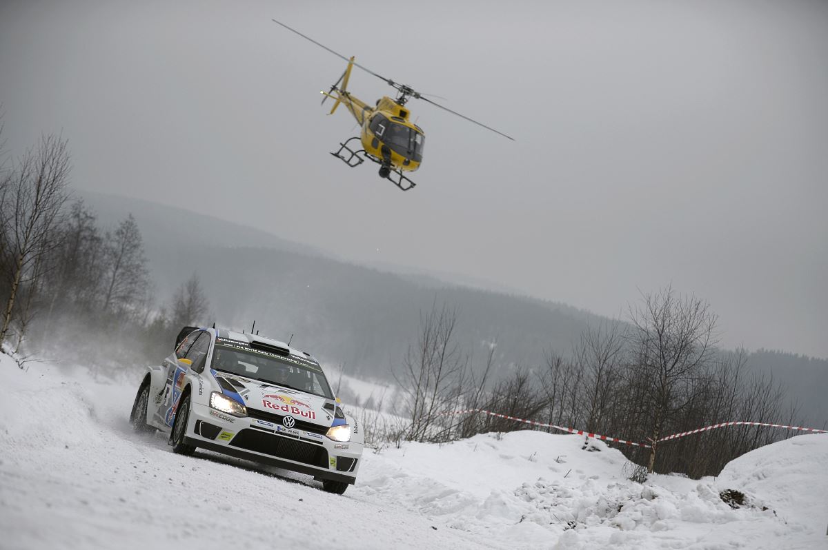 Mikkelsen erobert Spitze zurück