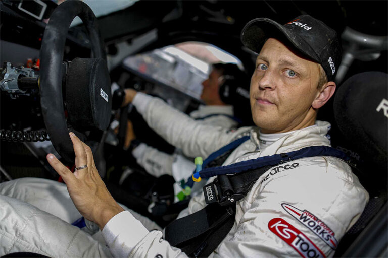 Hirvonen startet im Ford Fiesta R5 von Märtin