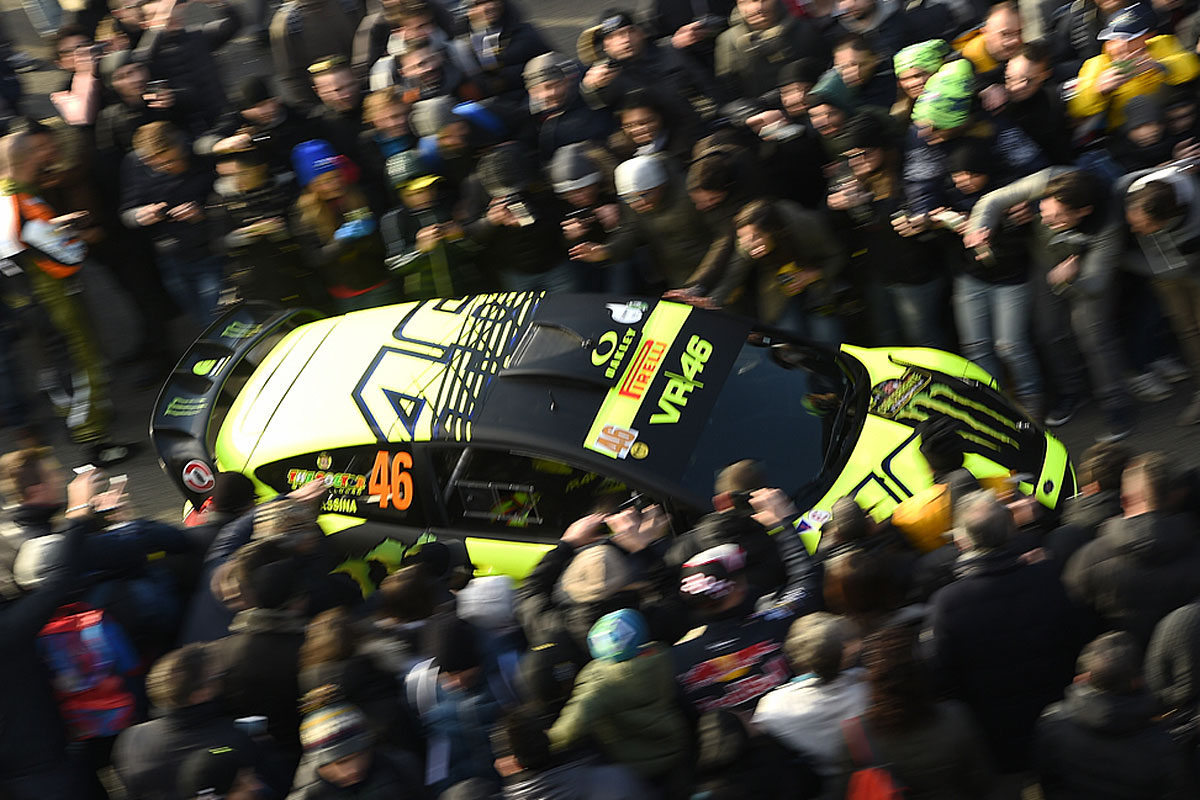 Rossi gewinnt Monza Rally Show