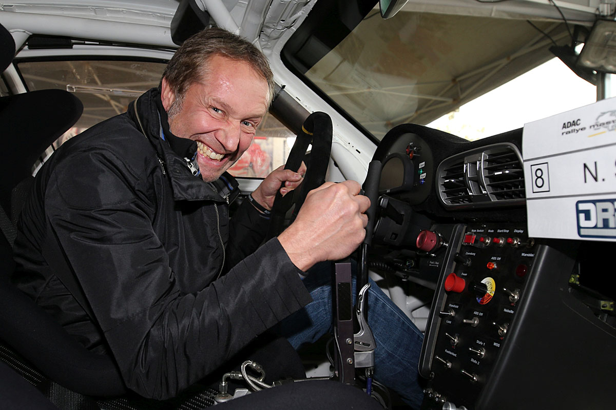 Niki Schelle startet im Opel Adam Cup