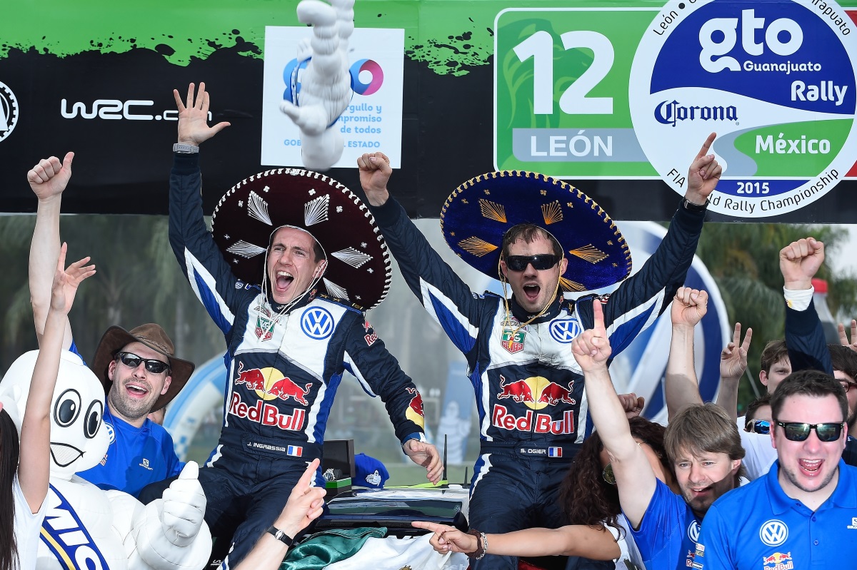 Doppelter Hattrick für Ogier
