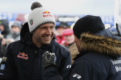 Ogier liegt auf Siegkurs