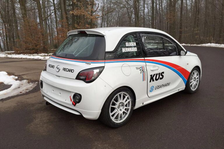 Bernhard kauft sich Opel Adam R2