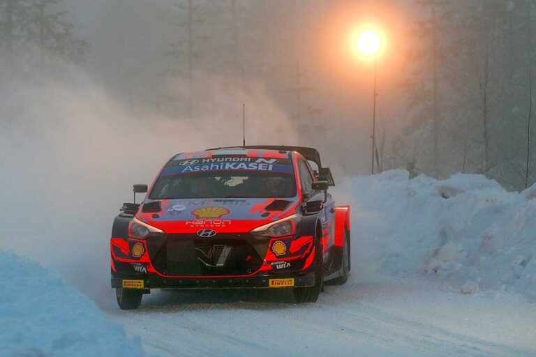 Shakedown: Tänak schnell – Neuville steckt fest