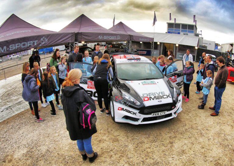 Wales Rally GB: Tänak vor Meeke und Breen