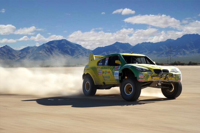 Panzerplatte: Schwarz sorgt für Beschallung