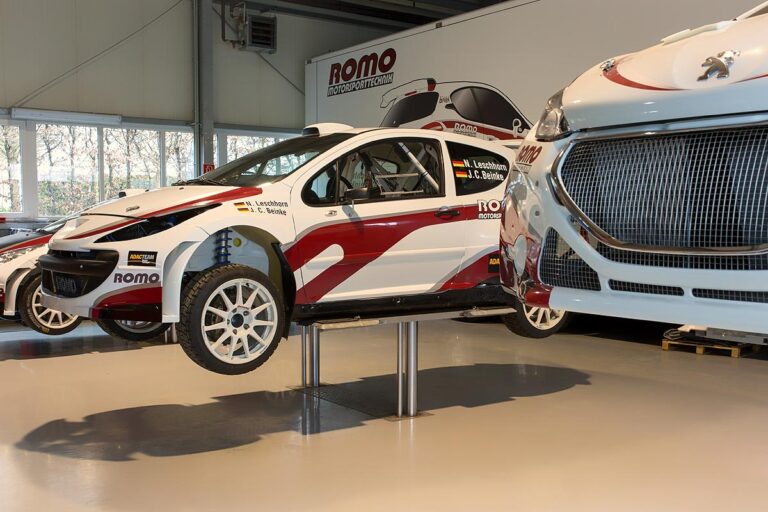 ROMO greift mit S2000 und R5 an