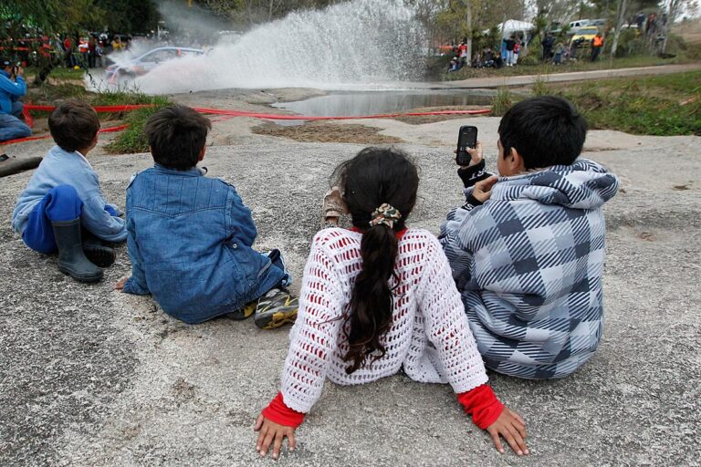 Die Kleine-Welt-Rallye-Meisterschaft