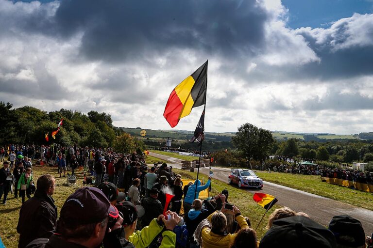 Latvala und Meeke raus – Hyundai-Doppelspitze