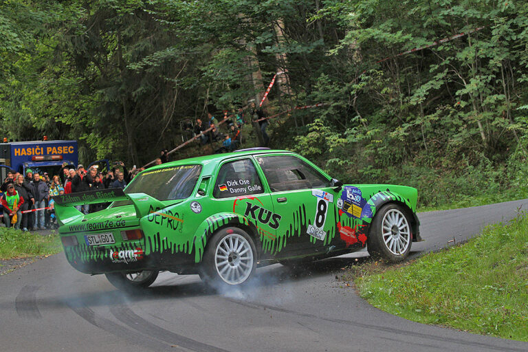 Reindl, Michel und Galle auf dem Grünhain-Podium