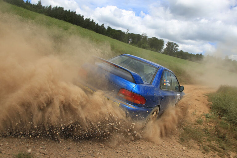 Schulze gewinnt beim „Kegeln“ und die Hombachtal Rallye