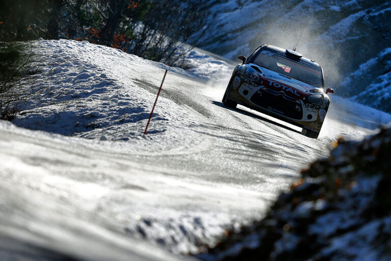Citroën: Meeke bekommt neues Auto aufgebaut