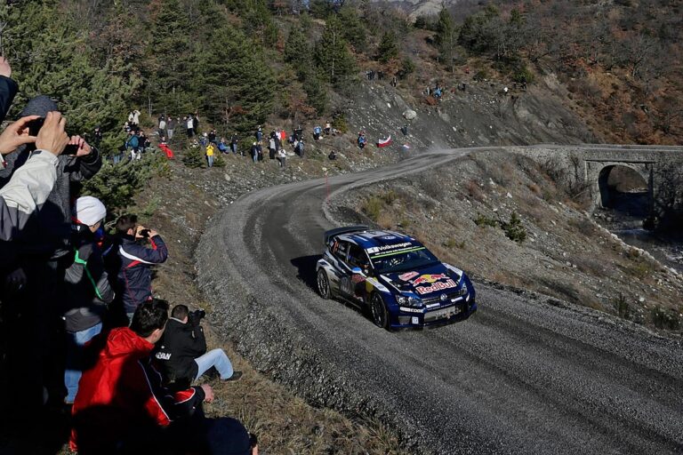 Ogier kontrolliert das Geschehen