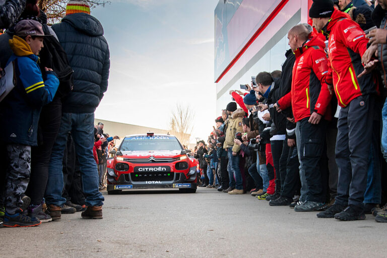 Es wird immer enger und Ogier hat ein Problem