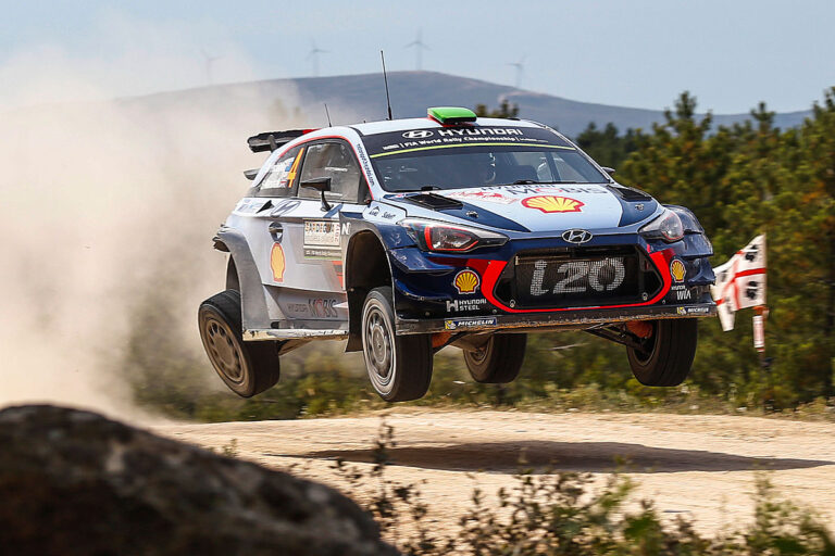 Rallye Sardinien: Jetzt wird’s wild
