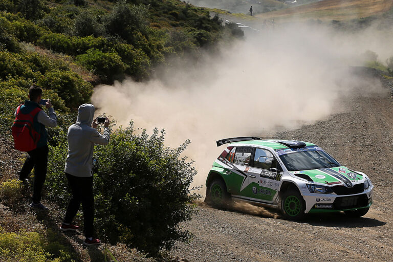 Sirmacis und Lukyanuk kämpfen um Akropolis-Sieg