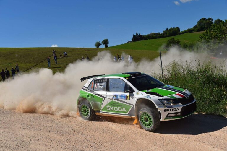 Scandola siegt – Rovanperä überschlägt sich