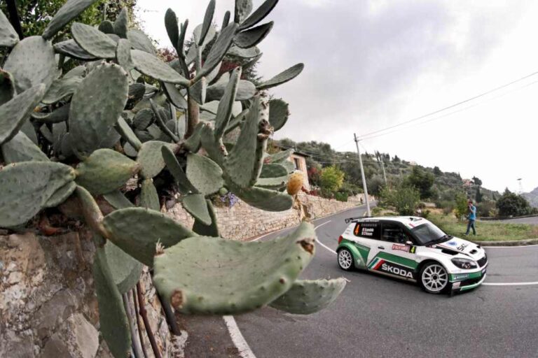 Scandola im Shakedown vorn