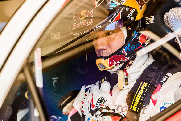 Sebastien Ogier lässt sich Hintertür offen