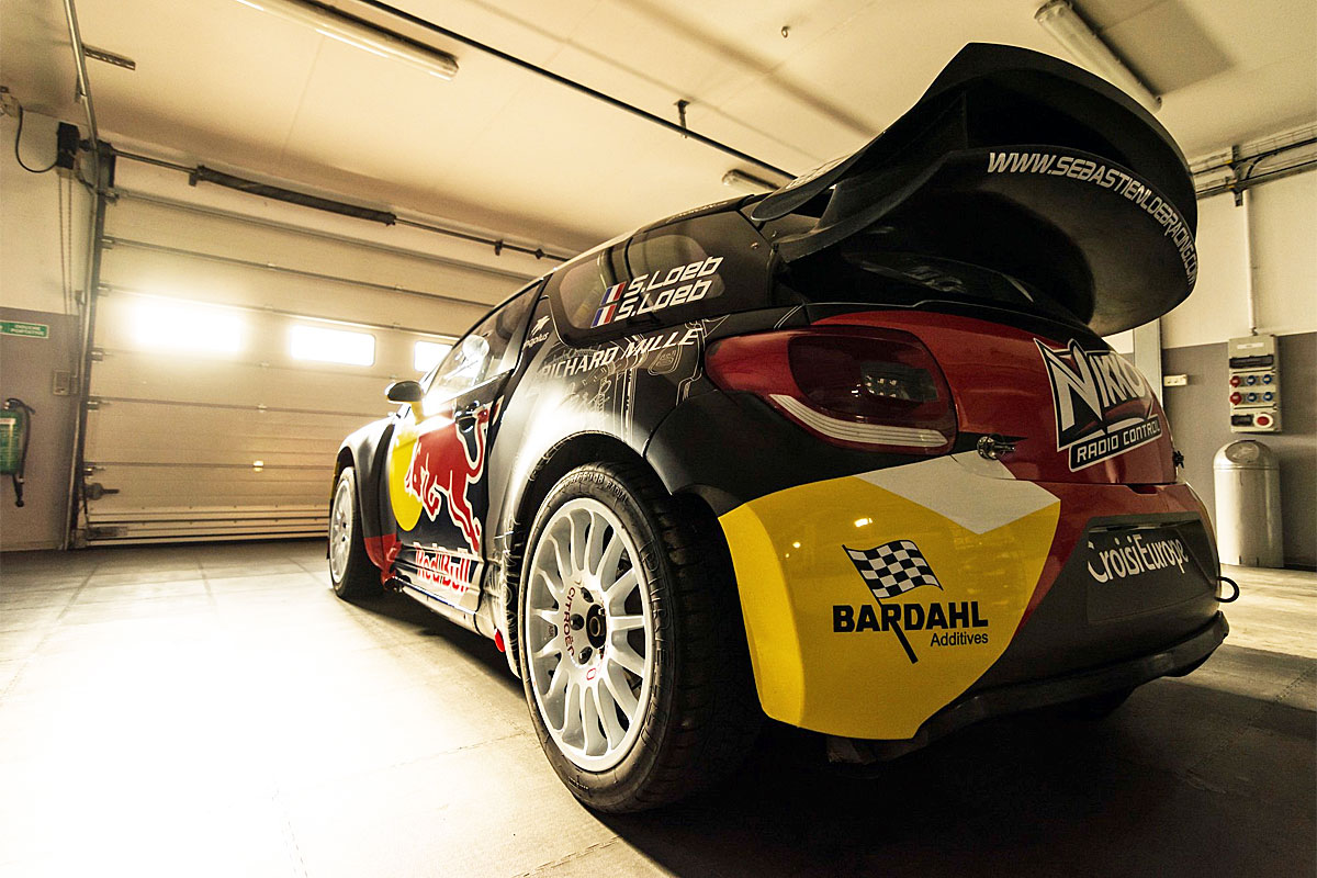 Sebastien Loeb gewinnt Rallye auf der Rundstrecke