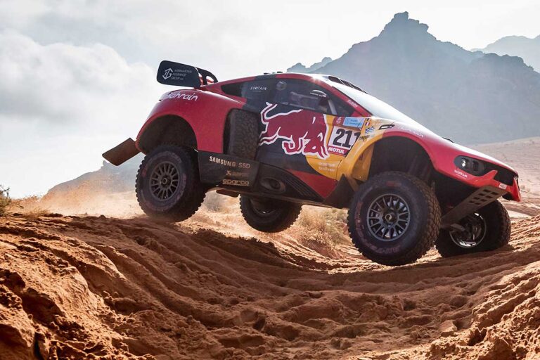 Rückschlag für Sainz – Loeb jetzt Zweiter