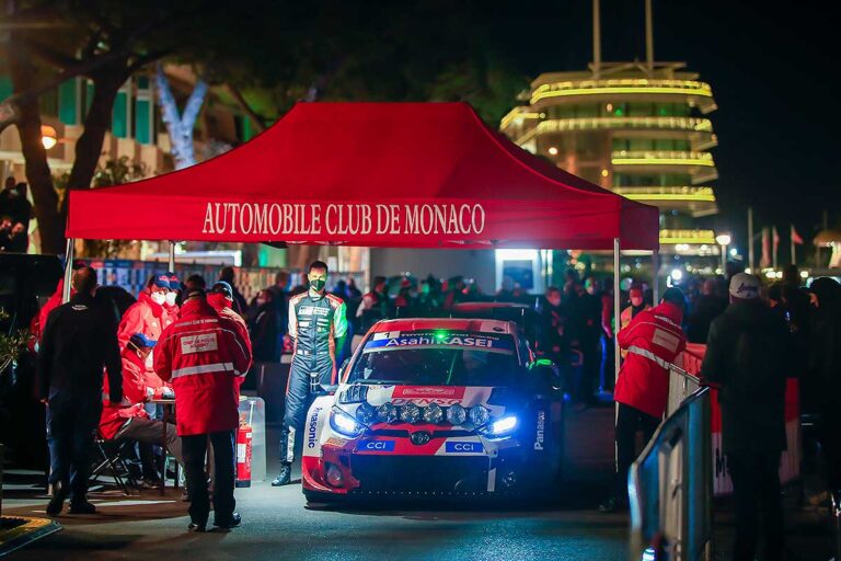 Ogier vorn, Loeb stark, Hyundai schwach