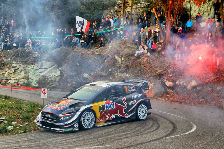 Sebastien Ogier gewinnt die Rallye Korsika