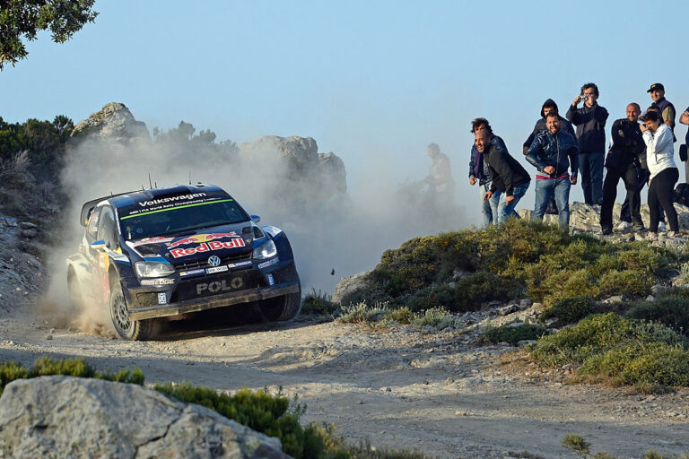 Ogier gewinnt Rallye Sardinien