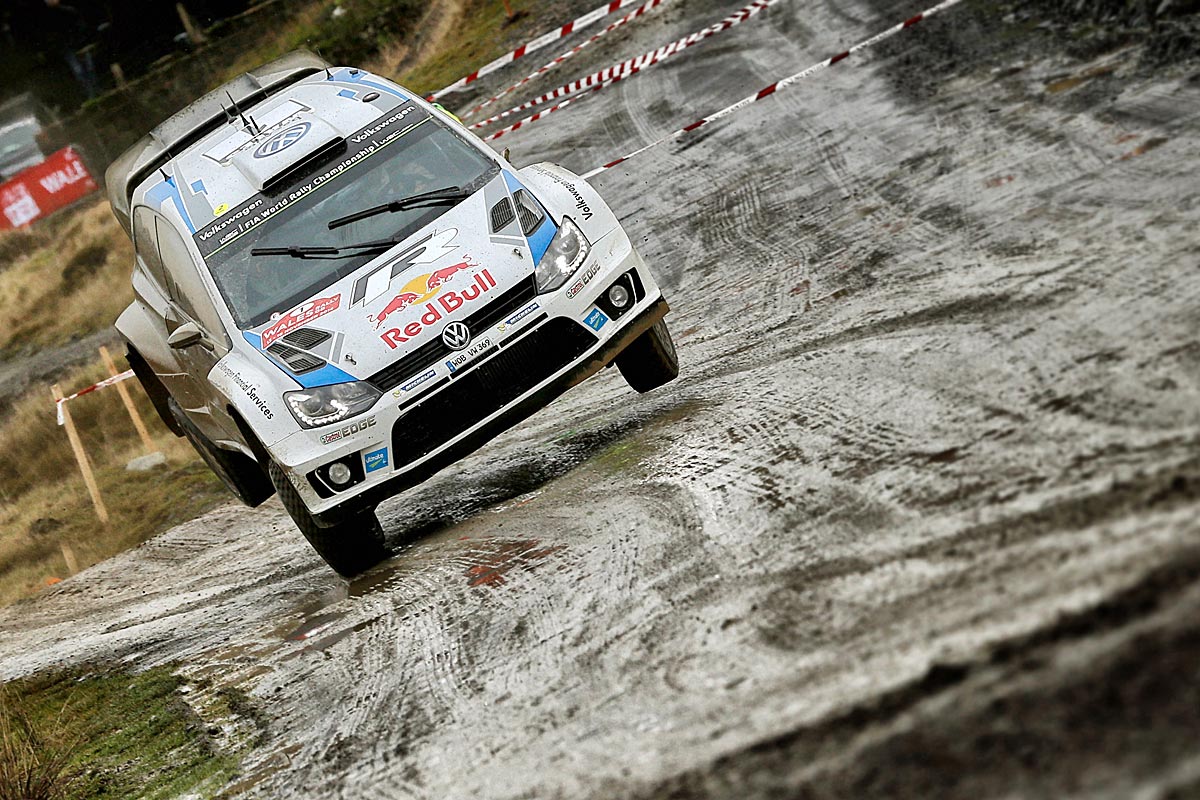 Ogier siegt vor Hirvonen