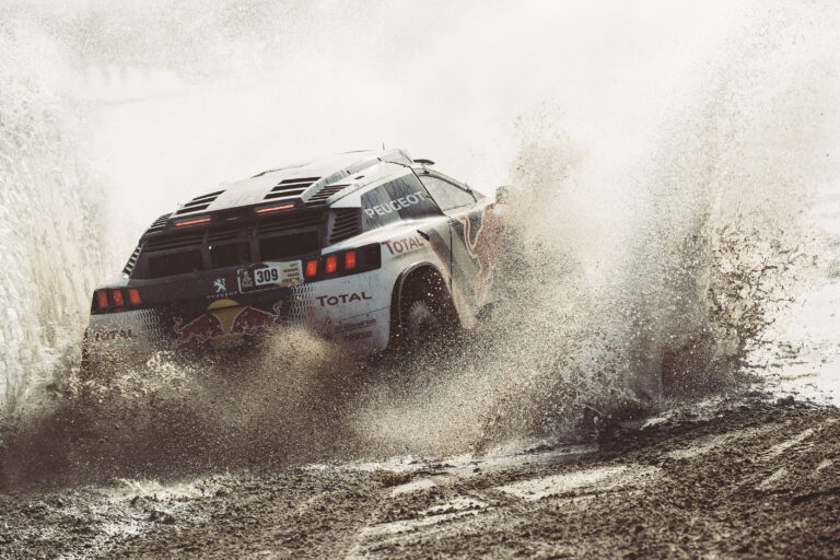 Dakar 2017: Loeb schockt die Konkurrenz