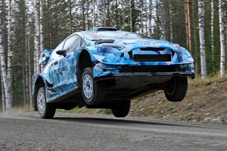 Ogier zum ersten Mal im Ford Fiesta WRC