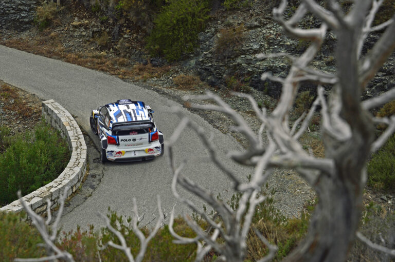 Korsika: Die Rallye der 10.000 Kurven
