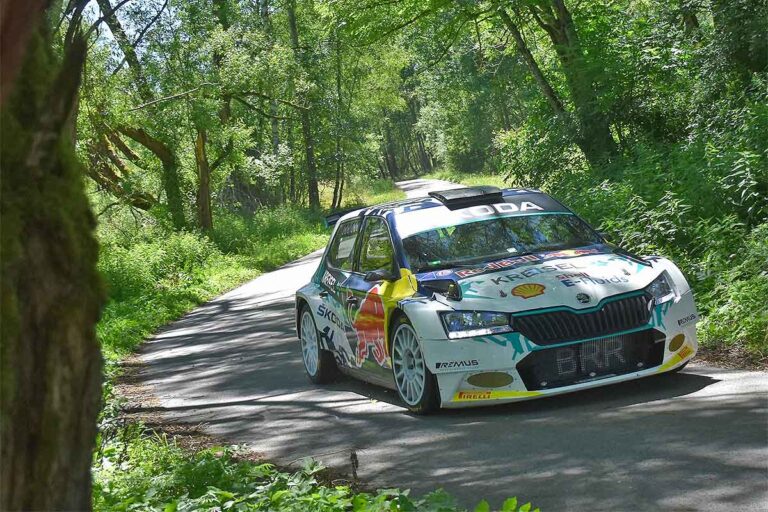 Anspannung vor der Elektro-Premiere