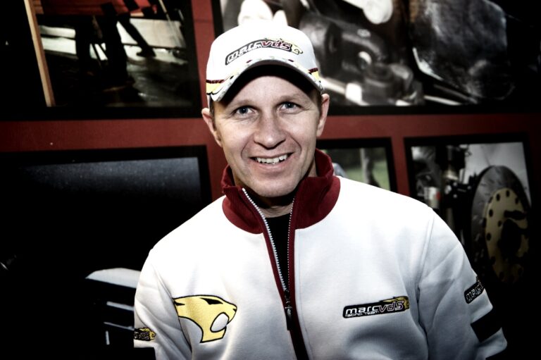 Solberg zurück im Rallye-Auto