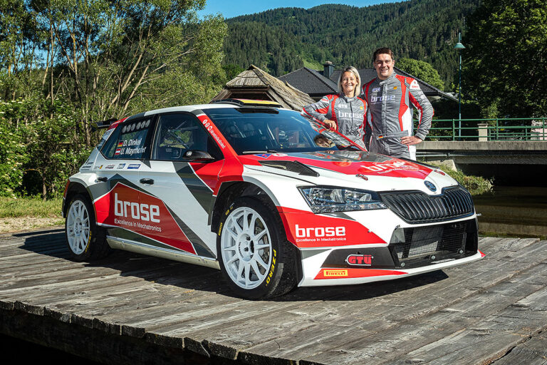 Dinkel startet mit neuer Beifahrerin