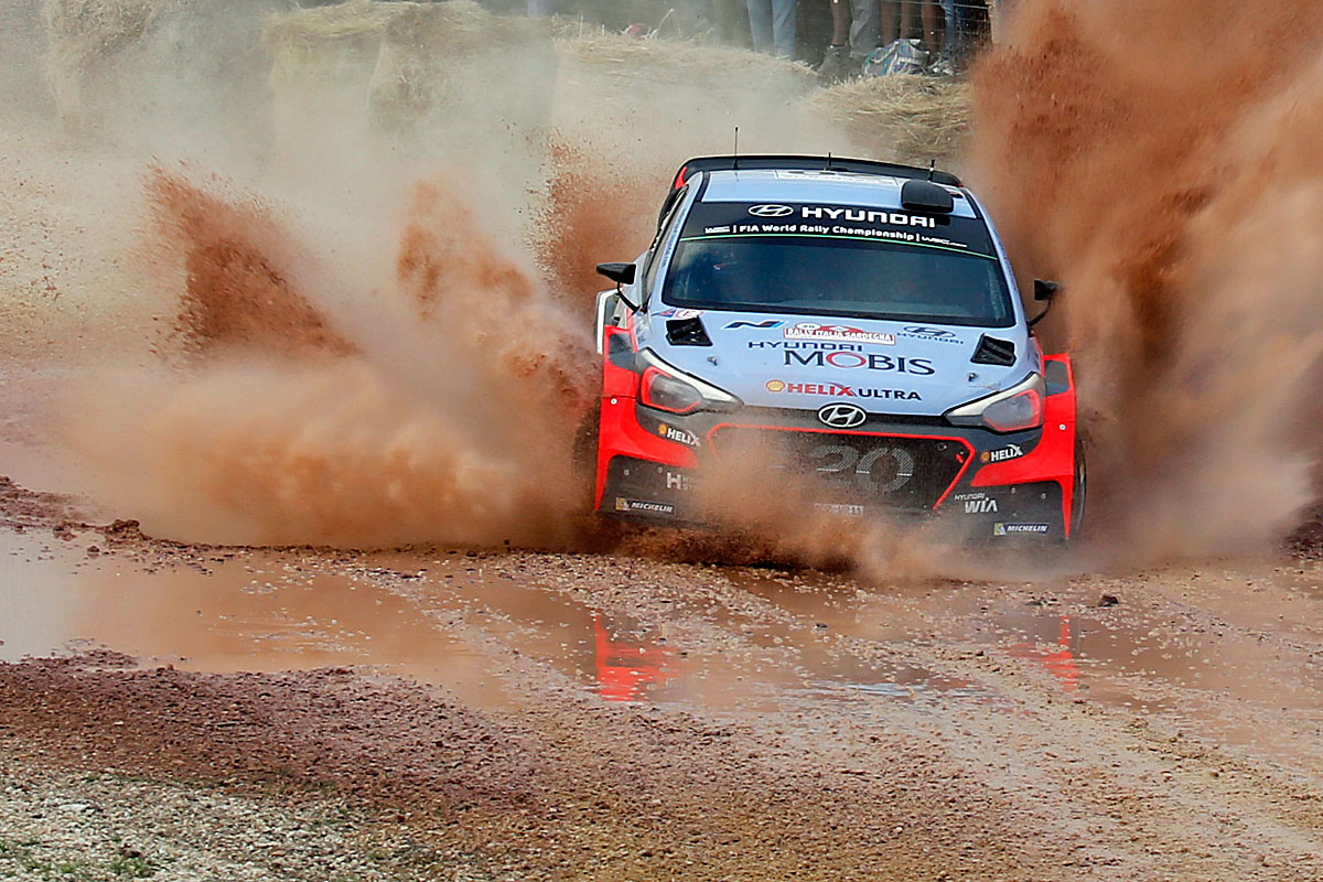 Sardinien: Neuville oder Latvala