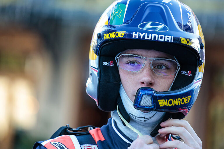 Neuville: „Den Sieg zu holen, wird schwierig“