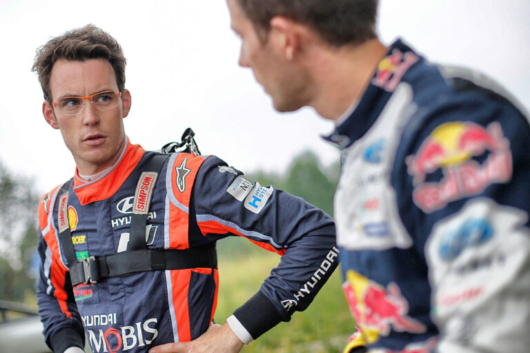 Rallye Deutschland: Ogier vs. Neuville