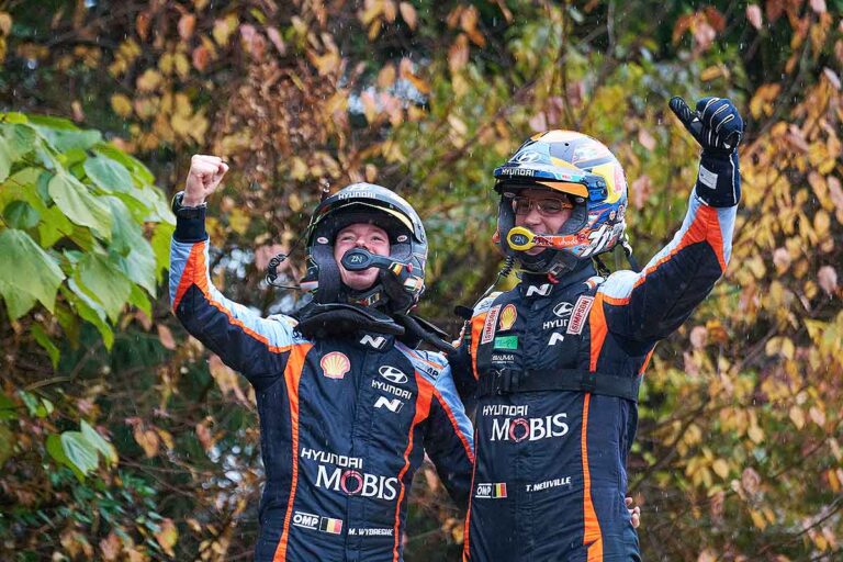 Neuville gewinnt Rallye Japan